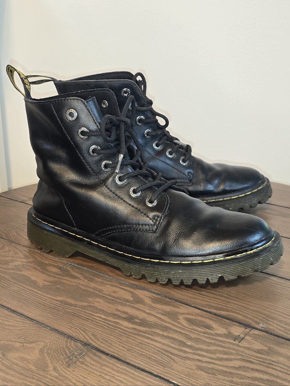 Dr. Martens Luana Black Leather Lace-Up Combat Boots Women's Size 9